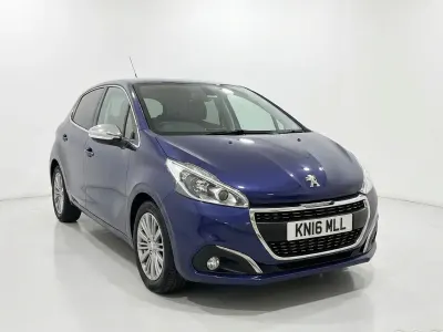 Used Peugeot 208 Allure 110 HP (80 kW) 2016 Blue Hatchback