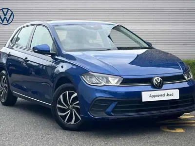 Used VW Polo Life 95 HP (69 kW) 2023 Blue Hatchback