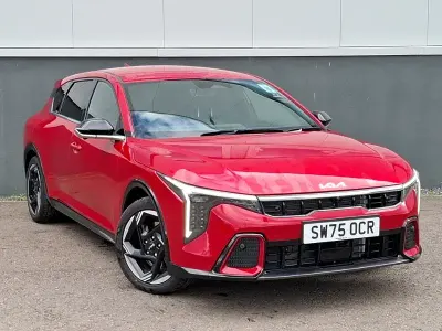 Used Kia K4 GT-Line 147 HP (108 kW) 2026 Red Hatchback