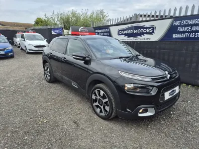 Używany Citroën C4 Cactus Flair 2019 Czarny Hatchback