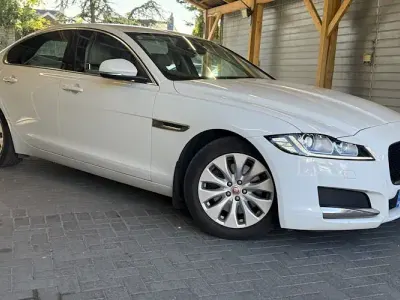 Used Jaguar XF Portfolio 163 HP (119 kW) 2020 Sedan