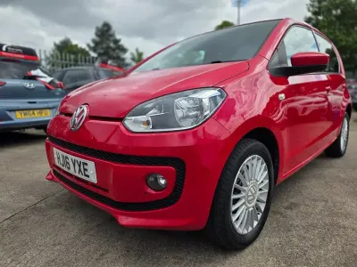 Begagnad VW up! high up! 2016 Röd Halvkombi