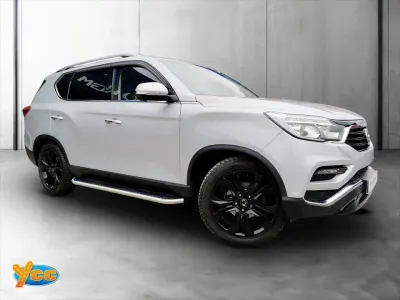 Used SsangYong Rexton 181 HP (133 kW) 2018 Silver SUV