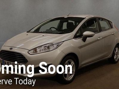 Used Ford Fiesta Zetec 125 HP (91 kW) 2013 Silver Hatchback