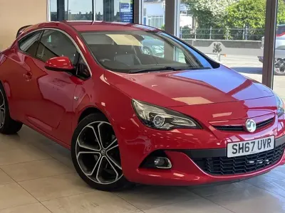 Used Vauxhall Astra GTC Edition 140 HP (102 kW) 2017 Coupe