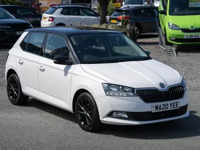 Used Skoda Fabia Colour Edition 95 HP (69 kW) 2020 White Hatchback
