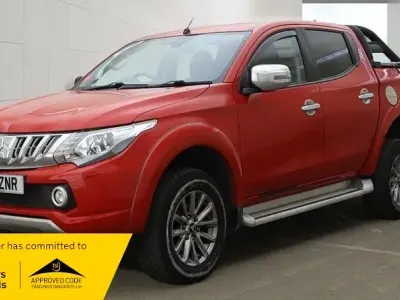 Used Mitsubishi L200 2018 Red Pickup