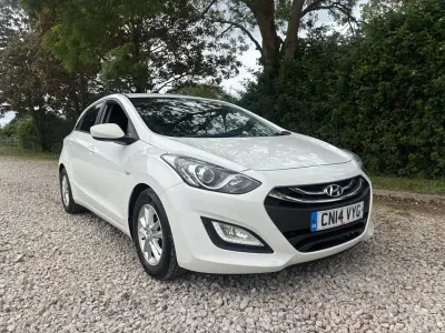 Used Hyundai i30 Active 110 HP (80 kW) 2014 White Hatchback