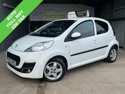 Begagnad Peugeot 107 Allure 68 HK (50 kW) 2013 Vit Halvkombi