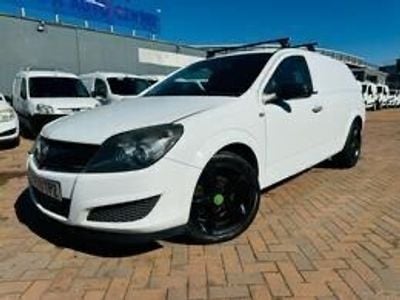 van) Vauxhall Astra used • Find 17 cars for sale – Compares prices!