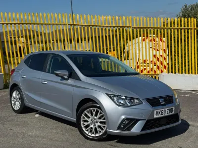 Begagnad Seat Ibiza SE Technology 2019 Silver Halvkombi