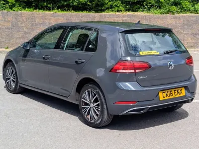 Używany VW Golf VII SE 115 KM (84 kW) 2018 Szary Hatchback