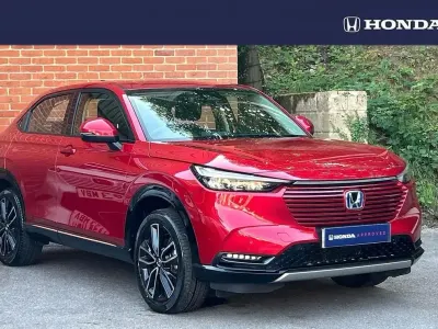 Used Honda HR-V Advance 131 HP (96 kW) 2023 Crystal red SUV