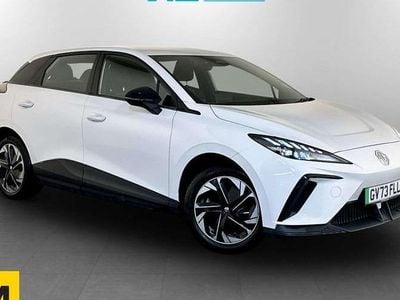 Used MG MG4 EV SE 125 kW (170 HP) 2023 White Hatchback