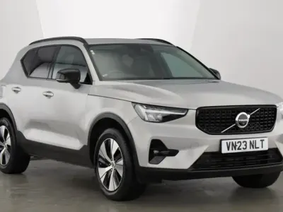Used Volvo XC40 Plus 211 HP (155 kW) 2023 Metallic  silver dawn SUV