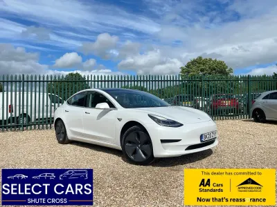 Used Tesla Model 3 Standard Range Plus 239 kW (325 HP) 2020 White Sedan