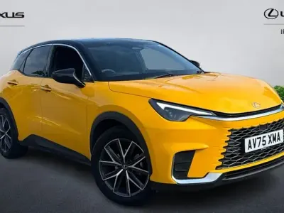 Used Lexus LBX 136 HP (100 kW) 2025 Yellow SUV