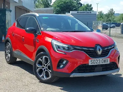 Used Renault Captur Techno 91 HP (66 kW) 2023 Red SUV