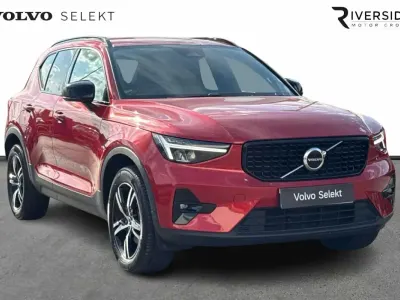 Used Volvo XC40 Plus 163 HP (119 kW) 2022 Fusion red SUV