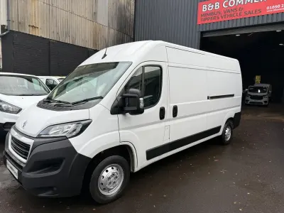 Used Peugeot Boxer Premium 140 HP (102 kW) 2023 White Van