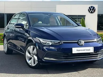 Used VW Golf VIII Style 150 HP (110 kW) 2022 Blue Hatchback