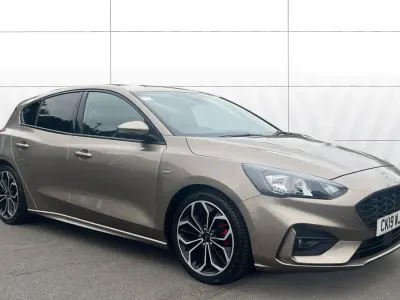 Used Ford Focus ST-Line X 125 HP (91 kW) 2019 Silver Hatchback