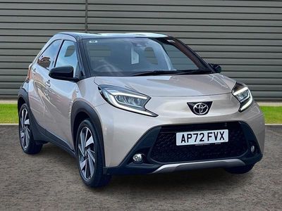 Begagnad Toyota Aygo X 72 HK (52 kW) 2023 Beige SUV