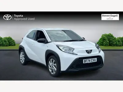 Begagnad Toyota Aygo X PURE 72 HK (52 kW) 2024 Vit SUV