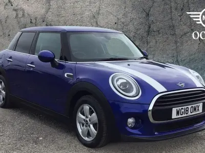 Usado Mini Cooper Hatch 136 CV (100 kW) 2018 Azul Utilitario