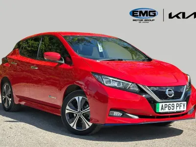 Second-hand Nissan Leaf Tekna 160 kW (218 CP) 2020 Roșu Hatchback