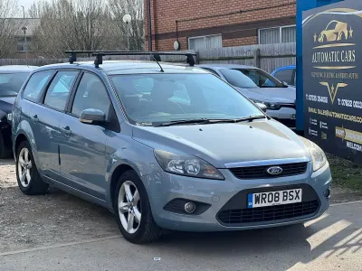 Begagnad Ford Focus Zetec 100 HK (73 kW) 2008 Blå Kombi