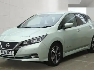 Used Nissan Leaf Tekna 110 kW (150 HP) 2019 Silver Hatchback