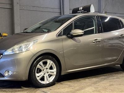 Used Peugeot 208 Allure 115 HP (84 kW) 2014 Grey Hatchback