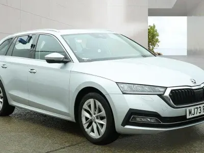 Begagnad Skoda Octavia SE L 150 HK (110 kW) 2023 Silver Kombi