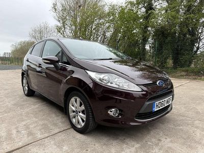 Used Ford Fiesta Zetec 96 HP (70 kW) 2010 Red Hatchback