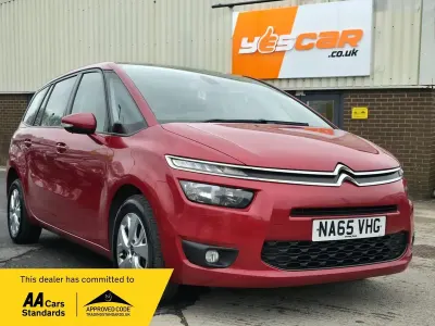 Usado Citroën Grand C4 Picasso VTR Sport 120 CV (88 kW) 2016 Rojo Monovolumen