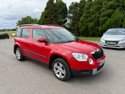 Used Skoda Yeti GreenLine 105 HP (77 kW) 2013 Red SUV