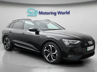Usado Audi e-tron Black Edition 11 kW (15 CV) 2022 SUV