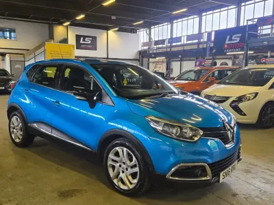 Used Renault Captur Dynamique 90 HP (66 kW) 2016 Blue SUV