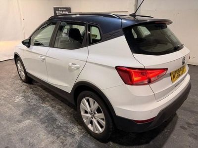 Used Seat Arona SE Technology 115 HP (84 kW) 2018 White SUV