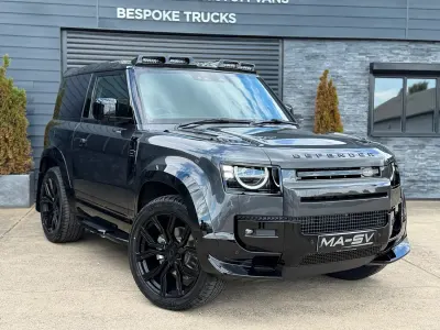 Novo Land Rover Defender SE Dynamic 2026 Cinzento SUV