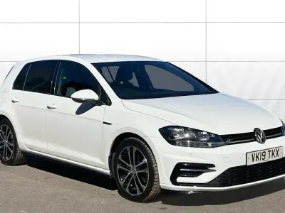 Second-hand VW Golf VII R-line 150 CP (110 kW) 2019 Alb Hatchback