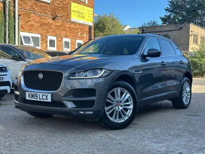 Used Jaguar F-Pace Portfolio 180 HP (132 kW) 2019 Grey SUV