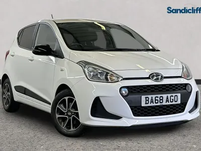 Used Hyundai i10 GO! 67 HP (49 kW) 2018 White Hatchback