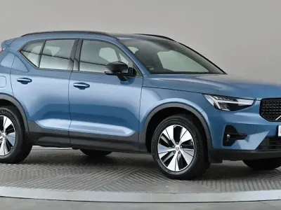 Used Volvo XC40 Plus 211 HP (155 kW) 2023 Blue SUV