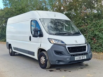 Used Peugeot Boxer 130 HP (95 kW) 2016 White Van