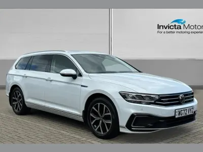 Used VW Passat GTE 218 HP (160 kW) 2022 White Estate
