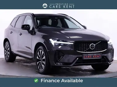 Begagnad Volvo XC60 Plus 250 HK (183 kW) 2022 Grå SUV