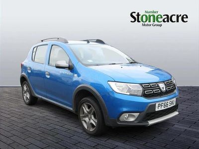 Used Dacia Sandero Lauréate 88 HP (64 kW) 2017 Blue SUV