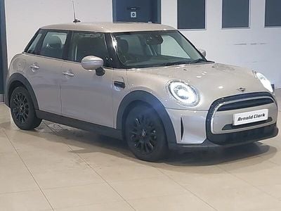 Used Mini Cooper Classic 136 HP (100 kW) 2023 Rooftop grey Hatchback